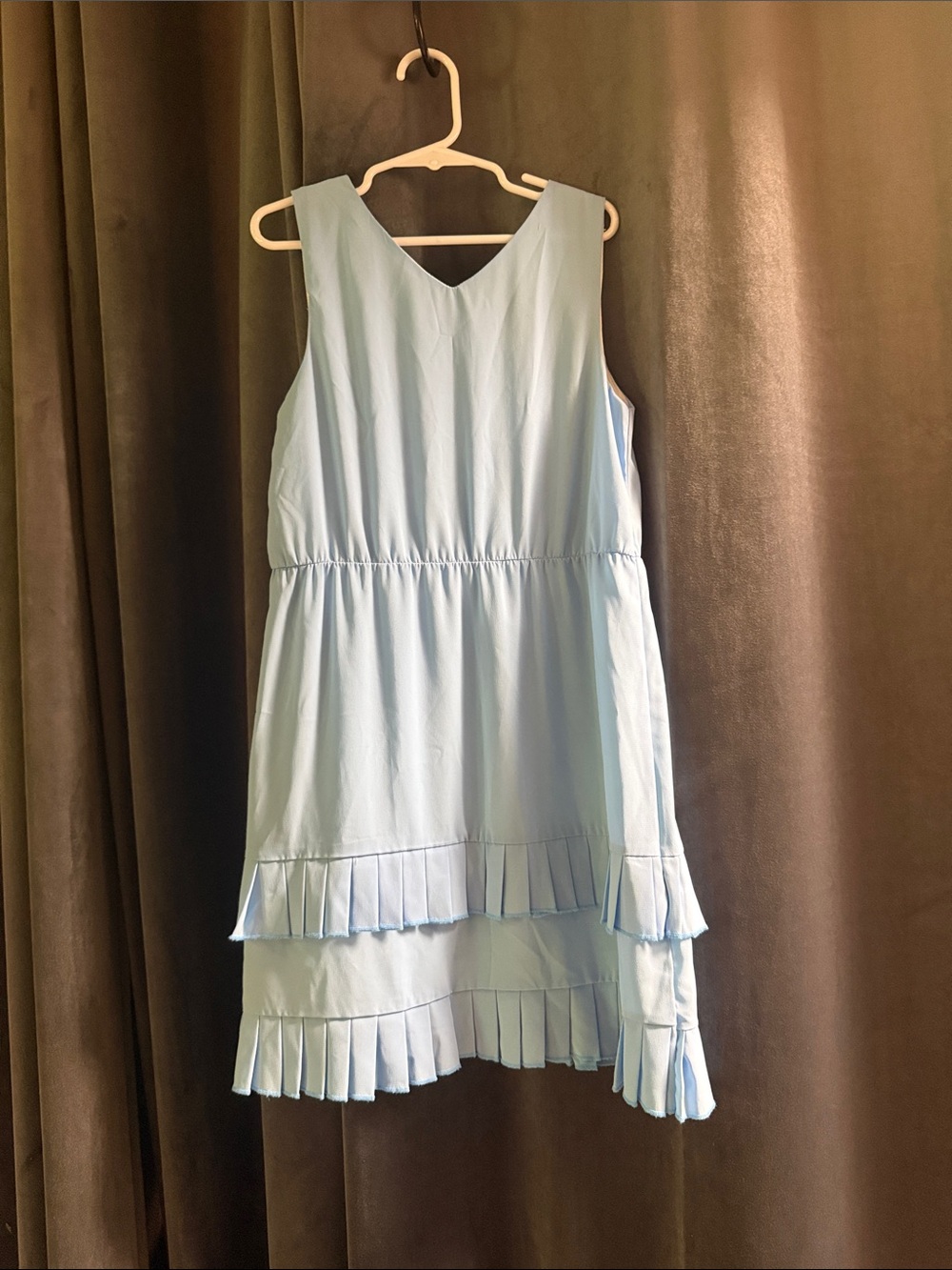 Light Blue Girls' Sleeveless Pleated Hem Dress